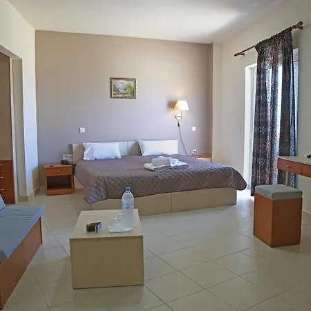 Sea Breeze Hotel 2*