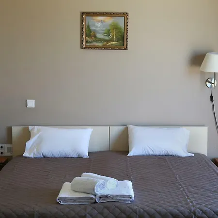 Sea Breeze Hotel 2*